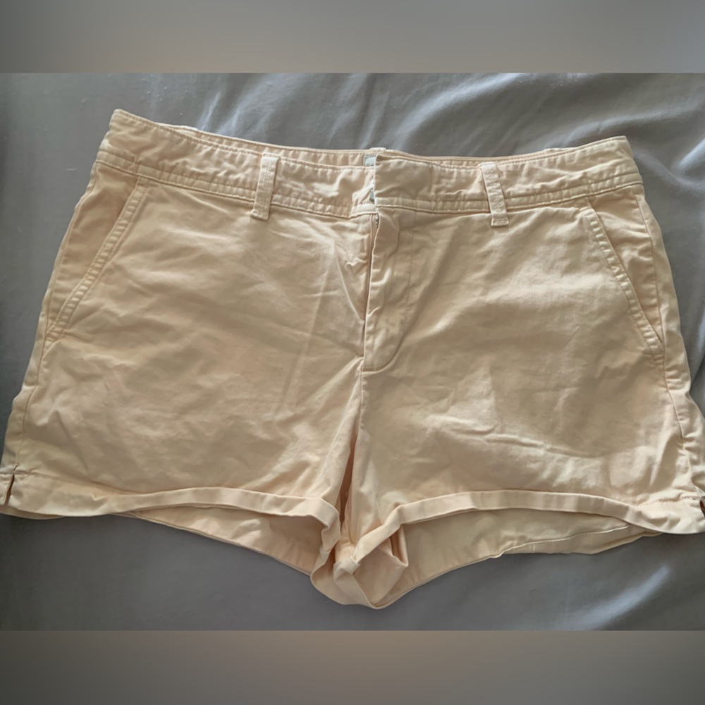 Gap peach shorts